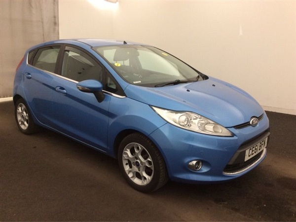 Ford Fiesta 1.4 Zetec 5dr Automatic -  miles Air Con,