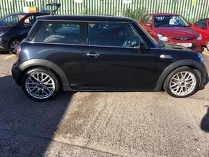 Mini Hatch One  in Cheadle | Friday-Ad