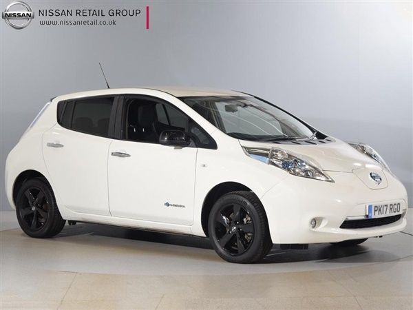 Nissan Leaf (30kWh) Black Edition Hatchback 5dr Electric
