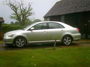 Toyota Avensis  in Guildford | Friday-Ad