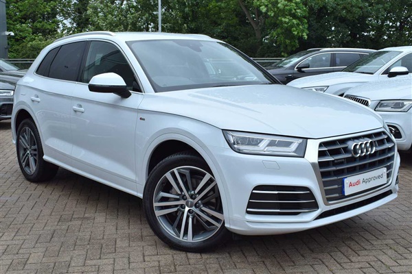 Audi Q5 TFSI QUATTRO S LINE Auto