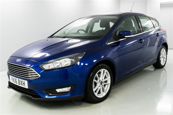 Ford Focus 1.0 T EcoBoost Zetec (s/s) 5dr