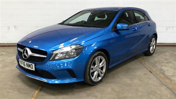 Mercedes-Benz A Class A200d Sport Auto [Nav]