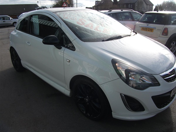 Vauxhall Corsa 1.2 Limited Edition WHITE PETROL MANUAL LADY