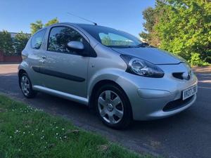 Toyota Aygo  in West Molesey | Friday-Ad