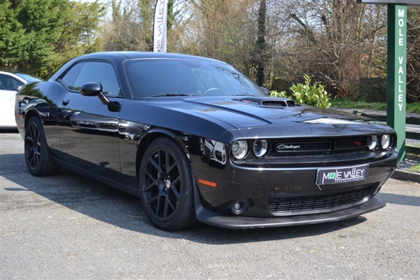 Dodge Challenger Hemi Scat Pack 6.4