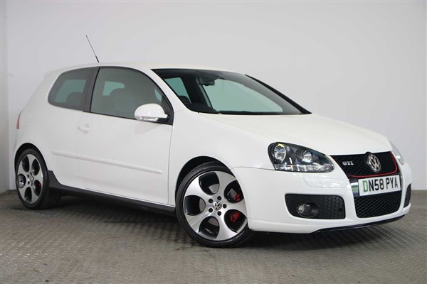 Volkswagen Golf GTI L 2.0T 200PS DSG 3dr Auto