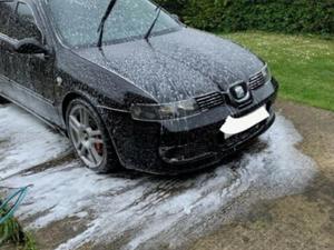 Seat Leon  in Dursley | Friday-Ad