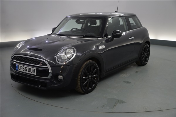 Mini Hatch 2.0 Cooper S 3dr Auto [Chili Pack] - CHILI PACK -