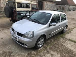 Renault Clio extreme v, mil in Lewes |