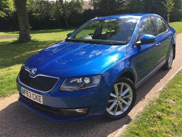 Skoda Octavia 2.0 TDI CR Elegance 5dr