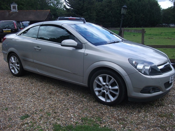 Vauxhall Astra Twin Top Design AUTOMATIC!ONLY 60K!
