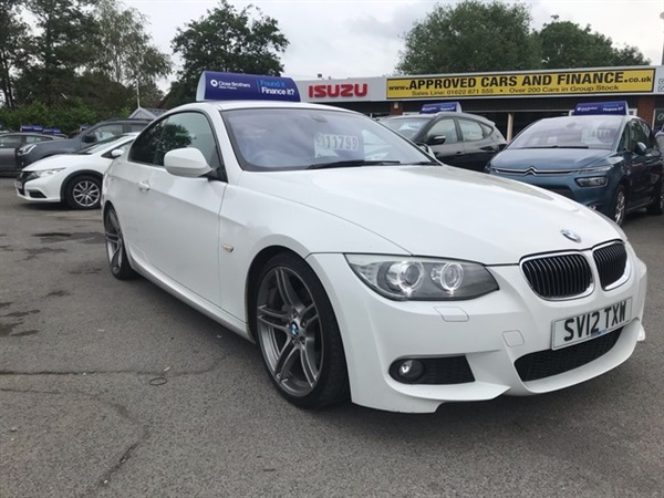 BMW 3 Series I M SPORT 2d AUTO 215 BHP IN WHITE WITH