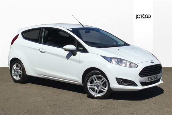 Ford Fiesta ZETEC Manual