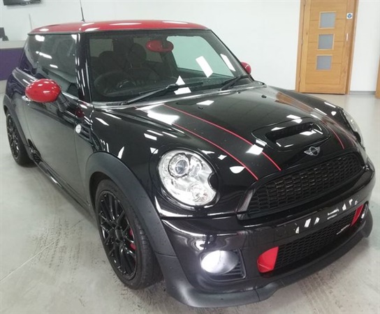 Mini Hatch 1.6 JOHN COOPER WORKS 3 Door Hatchback 211 BHP