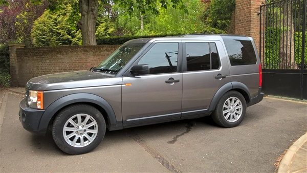 Land Rover Discovery 2.7 TDV6 SE AUTOMATIC 4X4