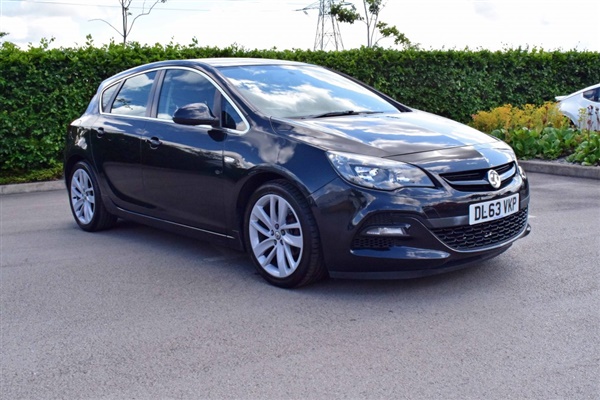 Vauxhall Astra Vauxhall Astra 1.6i Tech Line GT 5dr