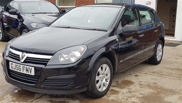 Vauxhall Astra 1.4 i 16v Life 5dr