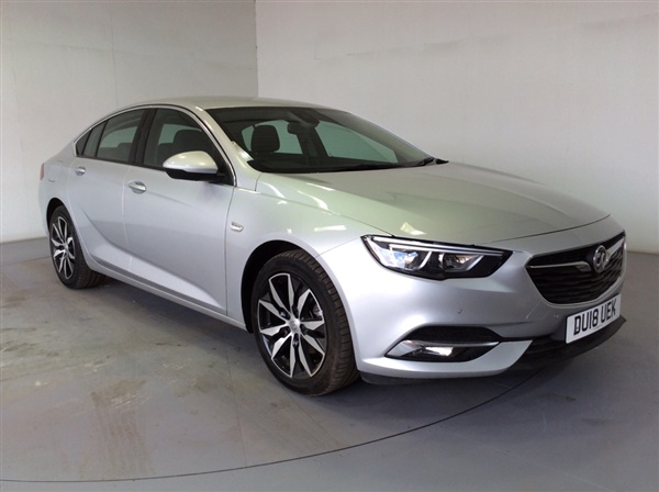 Vauxhall Insignia 1.5T Tech Line Nav 5dr