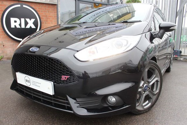 Ford Fiesta 1.6 ST-2 3d-HEATED HALF LEATHER-BLUETOOTH-DAB