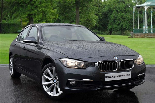 BMW 3 Series 320i xDrive Luxury Saloon