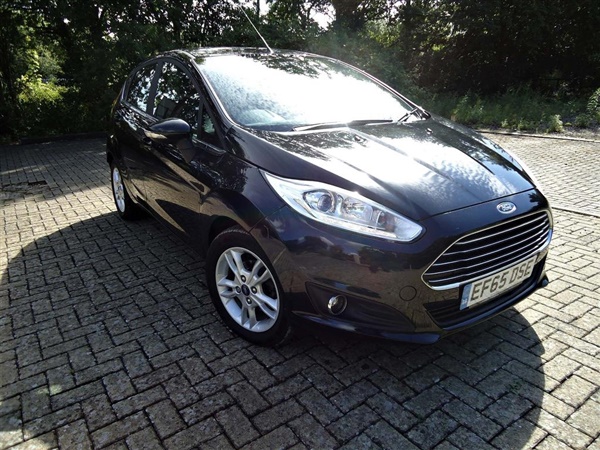 Ford Fiesta 1.0 T EcoBoost Zetec (s/s) 5dr