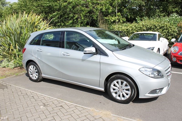 Mercedes-Benz B Class B200 CDI BLUEEFFICIENCY SE with Full