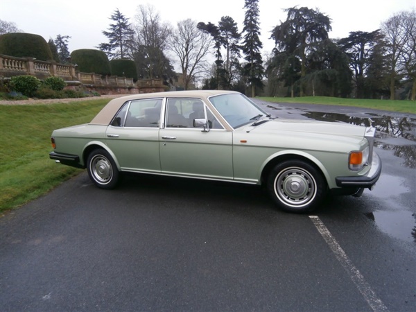 Rolls-Royce Silver Spirit Silver Spirit V8 Auto