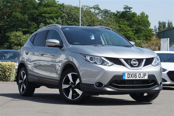 Nissan Qashqai 1.2 DIG-T N-Connecta SUV 5dr Petrol Xtronic