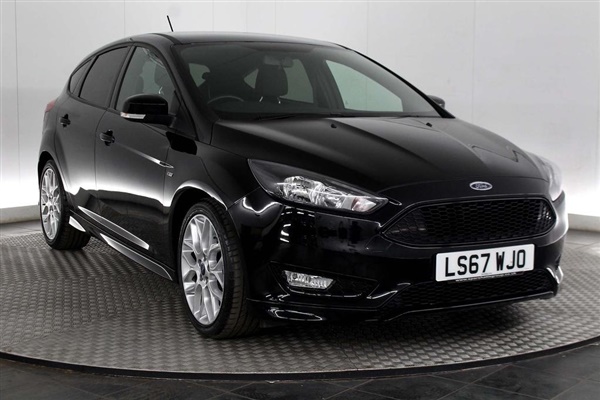Ford Focus 1.0 T EcoBoost ST-Line Auto (s/s) 5dr