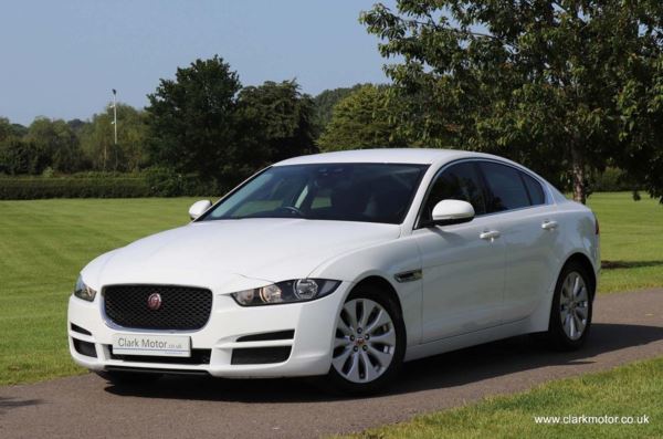 Jaguar XE 2.0 d Prestige 4dr