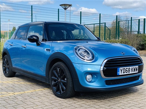 Mini Hatch 1.5 COOPER SERIES II 5DR [CHILI PACK] SAT NAV |