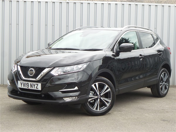 Nissan Qashqai 1.5 DCI 115PS N-CONNECTA 5DR INC GLASS ROOF