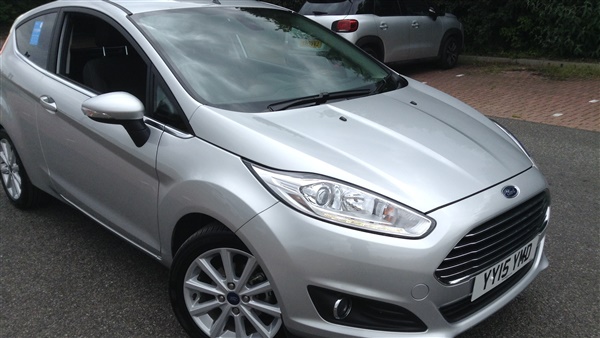 Ford Fiesta 1.0 EcoBoost 125 Titanium Navigation 3dr