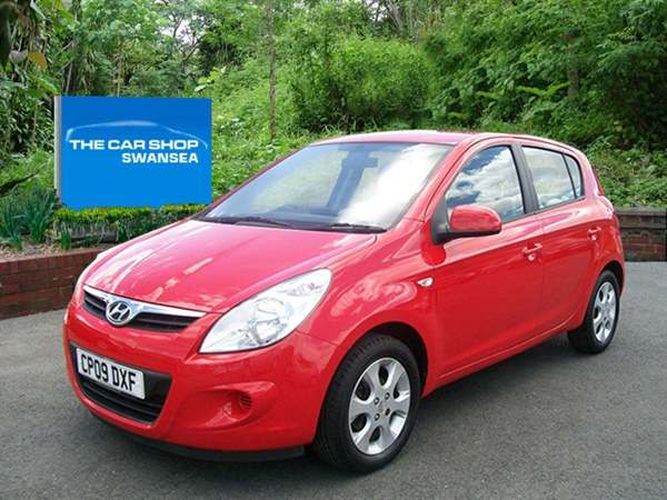 Hyundai I Comfort 5dr TWO OWNERS AND  MILES AND