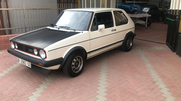 Volkswagen - GOLF GTI 