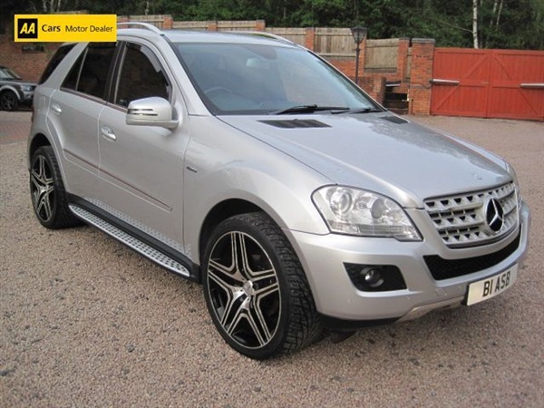 Mercedes-Benz M Class 3.0 ML350 CDI BlueEFFICIENCY Sport 5dr