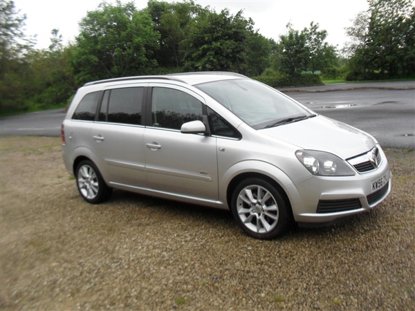 Vauxhall Zafira 2.2i Design 5dr Auto