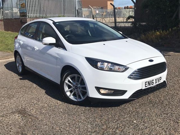 Ford Focus 1.0 Ecoboost Zetec Navigation 5Dr