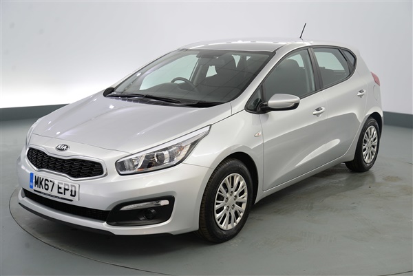 Kia Ceed 1.6 CRDi ISG 1 5dr - MULTI-FUNCTION STEERING WHEEL