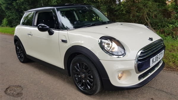 Mini Hatch Cooper 1.5 Top Spec 1.5