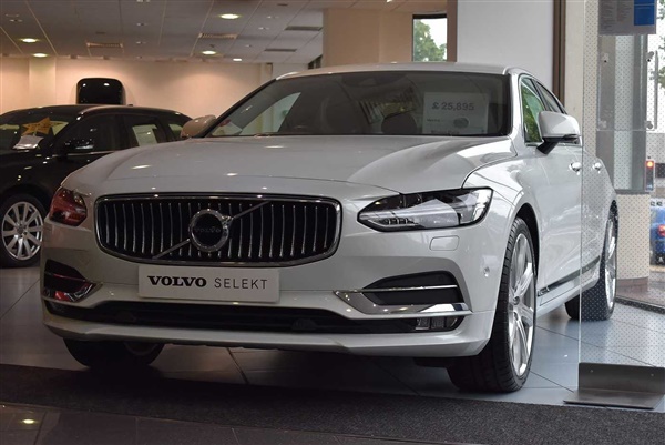 Volvo S90 D5 POWERPULSE INSCRIPTION AWD Auto