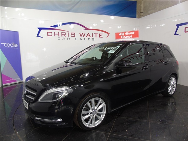 Mercedes-Benz B Class B200 MPV 5Dr 2.1CDi 136 SS AMG Line