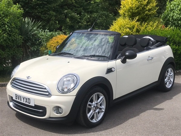 Mini Convertible 1.6 Cooper (Chili) (s/s) 2dr