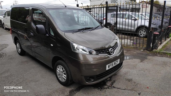 Nissan NV dCi EU6 Acenta Combi 5dr (7 Seats)