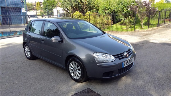 Volkswagen Golf 1.6 Match FSI 5dr