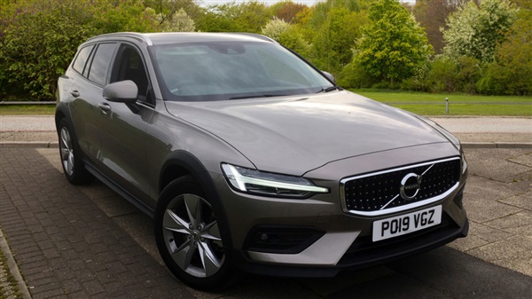 Volvo V D) Cross Country 5dr AWD with Intellisaf