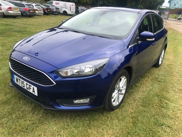 Ford Focus 1.0 T EcoBoost Zetec (s/s) 5dr