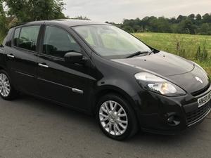 Renault Clio  Dynamique DCI  per year road tax)