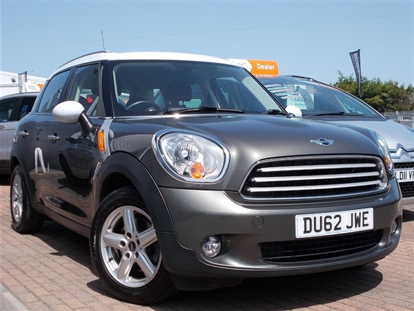 Mini Countryman Cooper 1.6 5dr PEPPER PACK